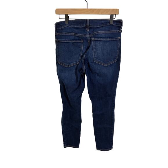 Old Navy Women's Original Mid Rise Jeans 12 Casual Minimal Informal Everyday - Picture 2 of 3